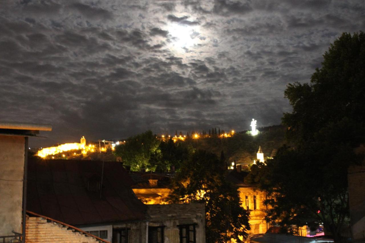 Shota'S Apartment Tbilisi Bagian luar foto
